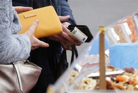 Evo kako je najbolje plaćati van granica Lijepe naše Većina se još