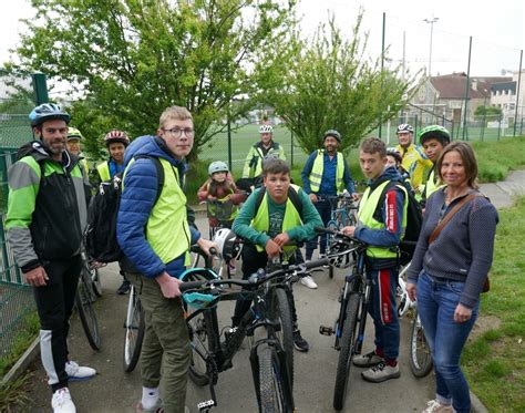 Dans cette commune d Ille et Vilaine des élèves vont au collège à vélo