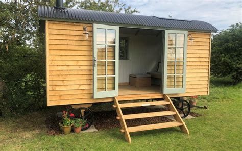 Turnkey Huts Blackdown Shepherd Huts