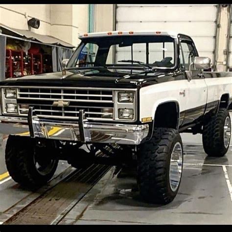 Badass Jacked Up Trucks 80s Chevy Truck Jacked Up Chevy Chevy Diesel Trucks Custom Chevy