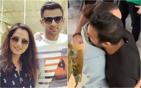 Amid Divorce Rumours Shoaib Malik Throws A Surprise Party For Wife