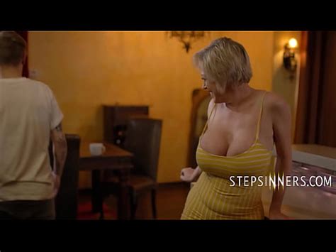 Ce n est pas bizarre de baiser la belle mère de ma femme Dee Williams XVIDEOS