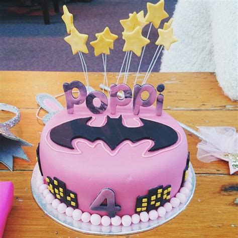 Batgirl Cake For A Special 4 Year Old Batgirl Cake Batgirl Party