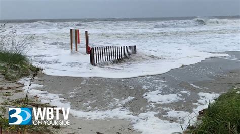 Hurricane Ian Waves Crashing In Oak Island North Carolina Youtube