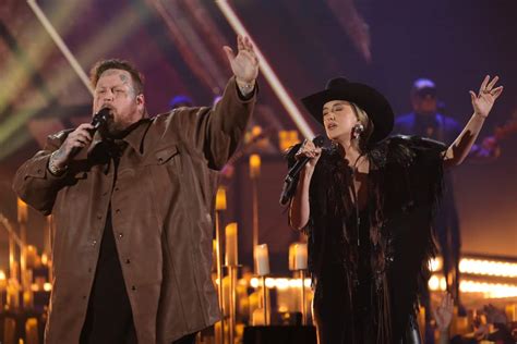 Jelly Roll Lainey Wilson Team Up For Powerful Performance Of Save Me At 2024 Iheartradio