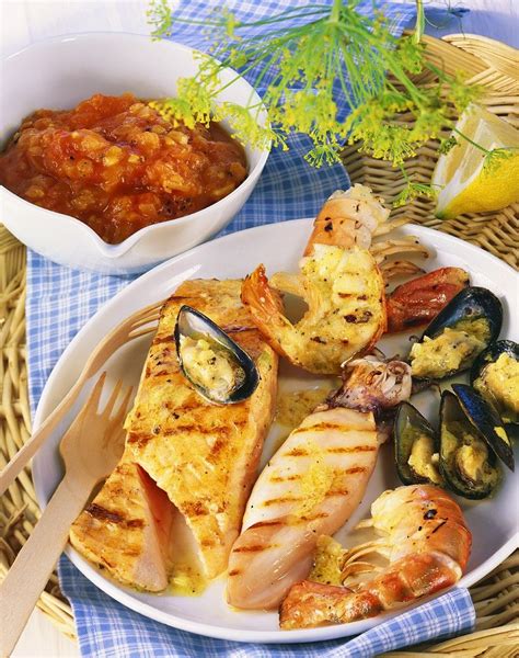 Fisch und Meeresfrüchte grillen Rezept EAT SMARTER