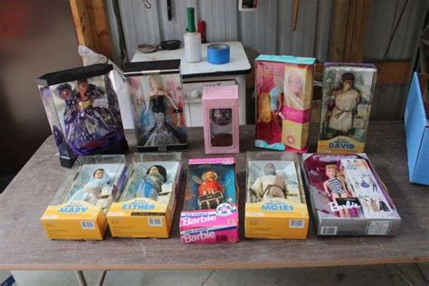 Barbie & Bible Figures - Lee Real Estate & Auction Service