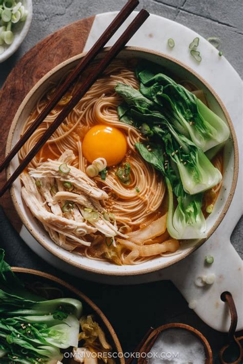 15-Minute Korean Noodle Soup - Omnivore's Cookbook