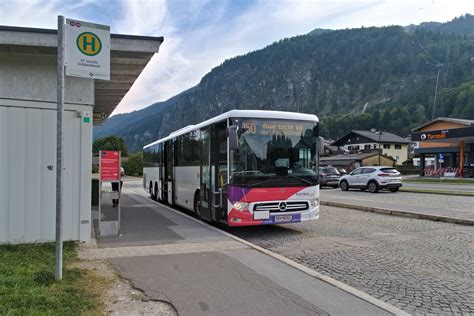 Mercedes Benz O 560 Intouro Von Postbus BD 16052 Als Linie 150 An