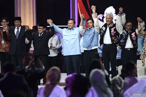 Politik Kemarin Debat Capres Kelima Hingga Warga Nobar Debat Antara News