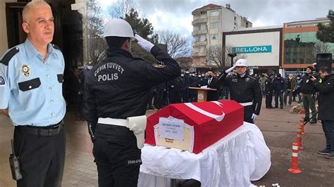 Kalp krizi geçiren polis memuru yaşamını yitirdi Gündem Haberleri