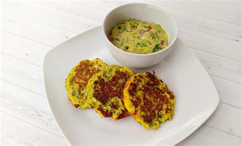 Tortitas De Brócoli Con Queso Y Guacamole Calorías Fitia