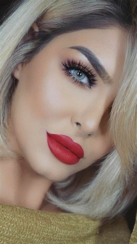 Pin By Amela Poly F4f On Model Face Red Lips Makeup Look Beautiful Lips Beautiful Makeup