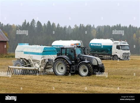 Landwirtschaftliche Landwirtschaft Fotos Und Bildmaterial In