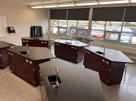 Epoxy Countertops Durcon Sinks Lab Grade Pegboards Accessories