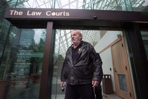 Acquitté au criminel un homme est reconnu coupable au civil d