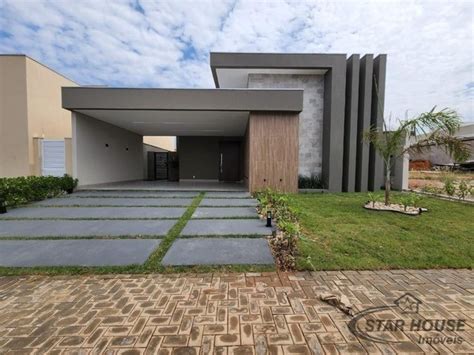 Casa Térrea Recém Construída e Pronta para Morar à Venda no Condomínio