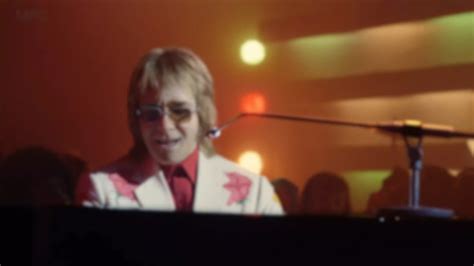 Amazing Elton John Digital Doubles In New TV Advert