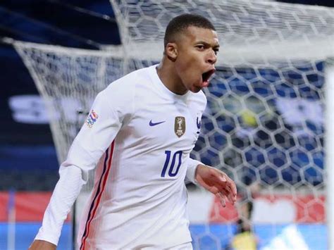 El tremendo golazo que anotó Kylian Mbappé y que le dio el triunfo a