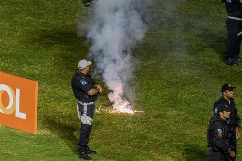 Ap S Selvageria De Torcedores Do Vasco Est Dio De S O Janu Rio