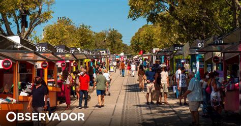 Pérez Reverte Carmen Posadas e Rosa Montero na maior Feira do Livro