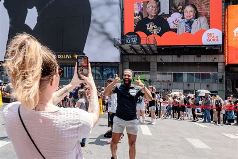 NYC See Yourself On A Times Square Billboard For 24 Hours GetYourGuide