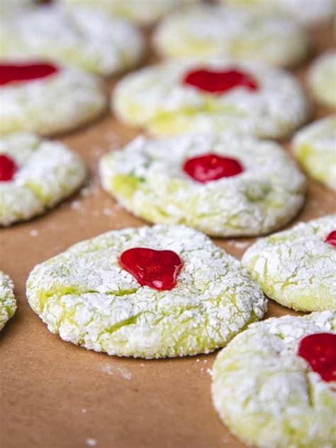 Easy Grinch Cookies Recipe - Sarah Scoop EATS