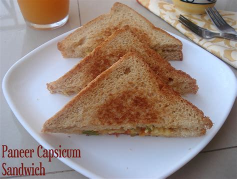 Palakkad Chamayal Paneer Capsicum Sandwich