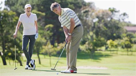 Can you refuse a conceded putt in order to show your partner the break?