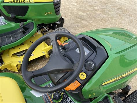 John Deere X Tractor Corta Relva Para Vendalanark Illinois