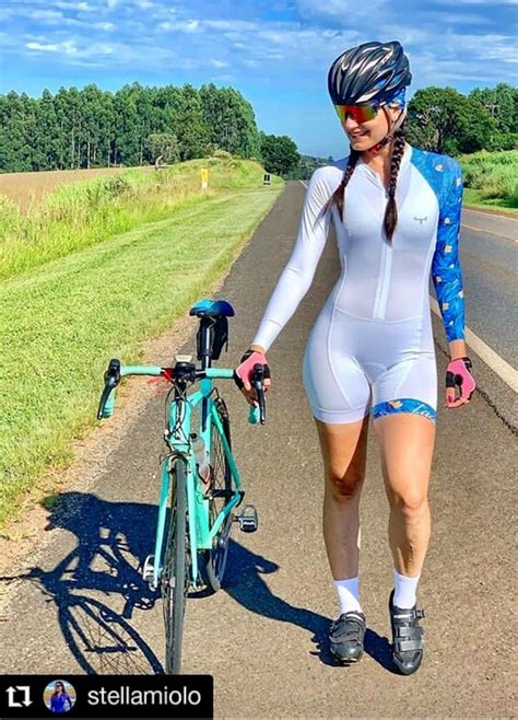 Bike Shorts Vs Tights And Feet Tall