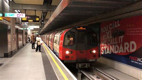 London Underground Northern Line Arrives Departs Nine Elms