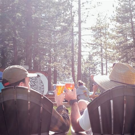 The lake tahoe outdoor arena has a surprising mountain backdrop 10
