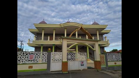 Pelaksanaan Shalat Fardhu Jum At Masjid Kanzul Khairat Banjarbaru Jum