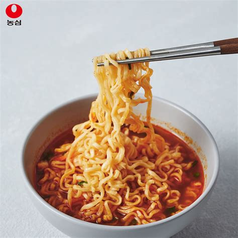 Nongshim Shin Ramyun Spicy Bowl Nongshim Shin Ramyun Spicy Bowl Korean Mama Instant Noodles 114g