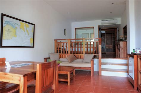 Our Rooms – Island View Beachfront Resort