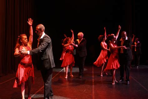 Dança De Salão Benefícios