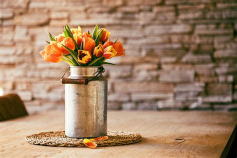 Pink Roses Centerpiece · Free Stock Photo