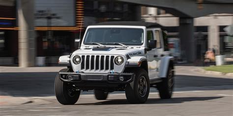 2022 Jeep Wrangler Review, Pricing, and Specs