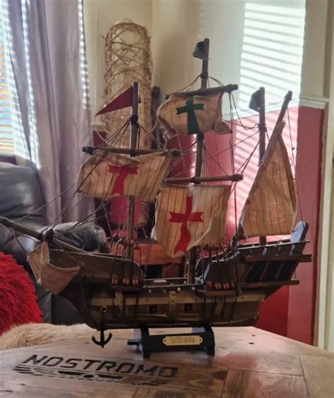 Vintage Wooden Model Ship Galleon Christopher Columbus Santa Maria Eur