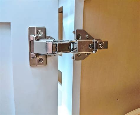 Buy 165 Degree Full Overlay Screw On Lazy Susan Cabinet Hinge With Face