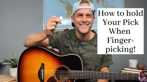 How To Hold Your Guitar Pick While Finger Picking Youtube