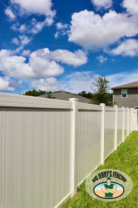 White Vinyl Privacy Fence Big Jerrys Fencing Fence Company