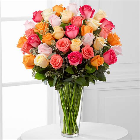 The Graceful Grandeur Rose Bouquet Tiffin OH Florist Same Day