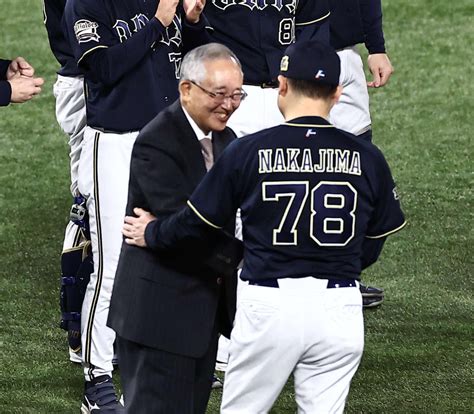 【オリックス】26年ぶり日本一！窮地から一気4連勝、腹くくった「ナカジマジック」の真骨頂 プロ野球写真ニュース 日刊スポーツ