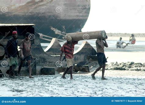 Ship Breaking in Bangladesh Editorial Photography - Image of activities ...