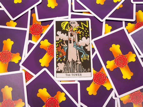 Significado Da Carta A Torre No Tarot Para O Amor O Trabalho E Mais