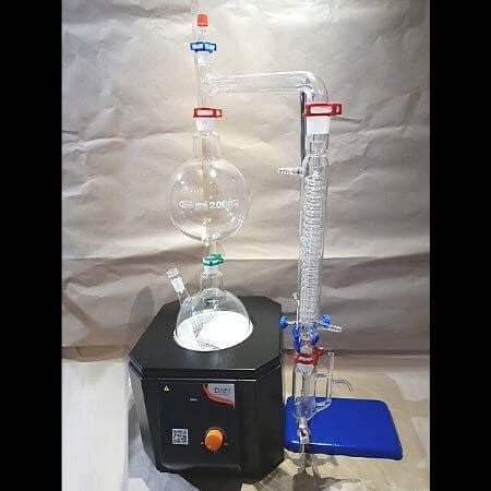 Equipo De Destilacion Para Aceites Esenciales Por Arrastre De Vapor