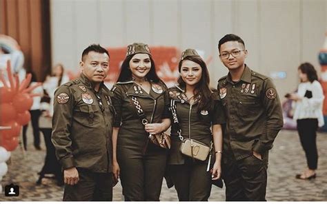 Hut Ke 73 Tni Intip Gaya Army Look Ala Selebriti Wanita Indonesia Okezone Lifestyle