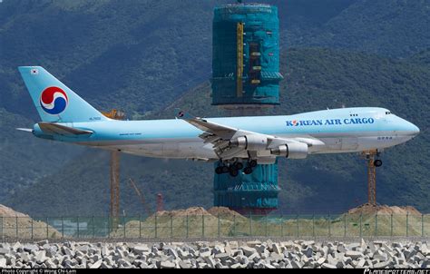 Hl Korean Air Boeing B Erf Photo By Wong Chi Lam Id